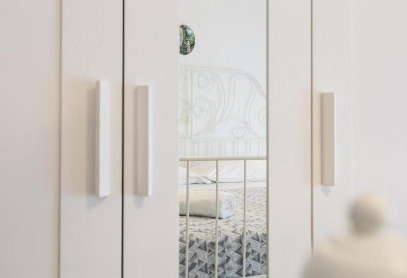 Bed and Breakfast Room And Breakfast Da Laura