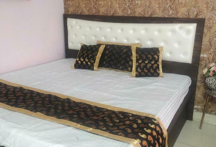 Отель City Plaza