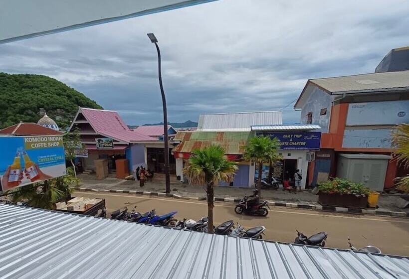 هتل Komodo Indah