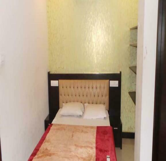 호텔 Redbell Suites Residency