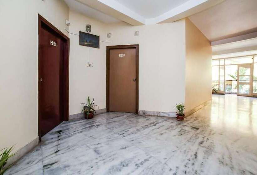 Отель Uttam Guest House