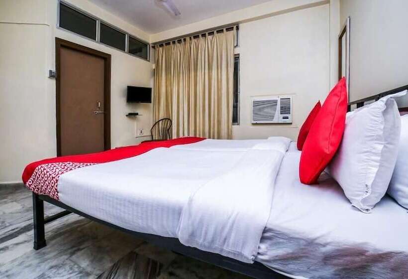 Отель Uttam Guest House