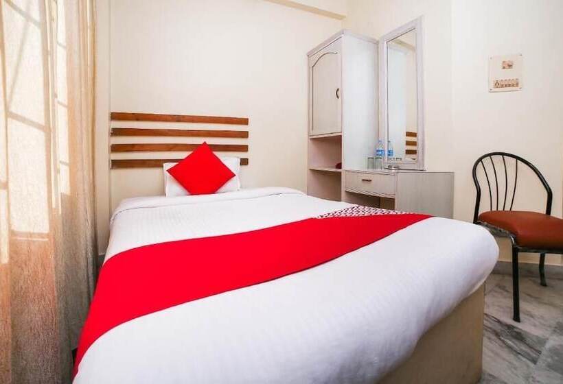 Отель Uttam Guest House