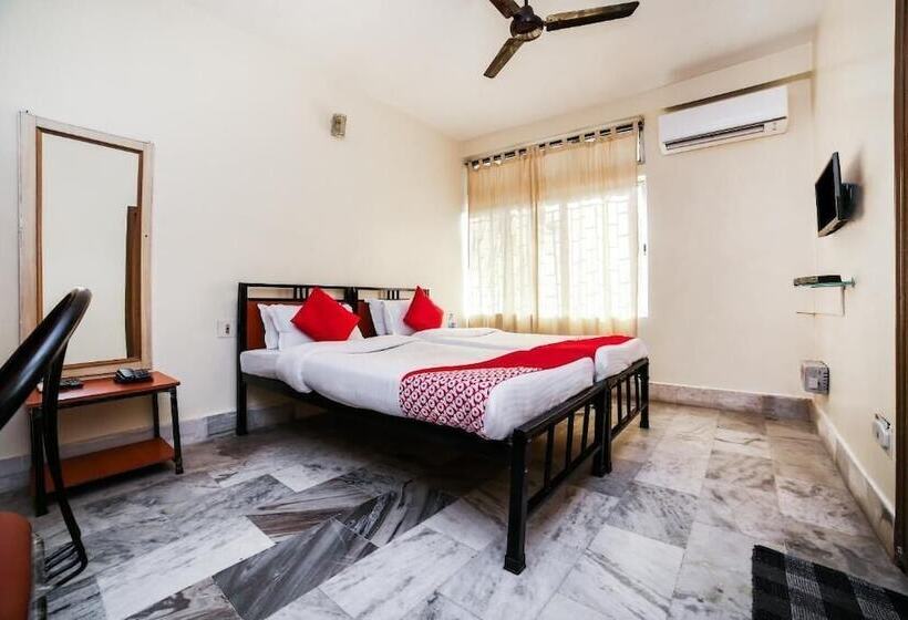 Отель Uttam Guest House