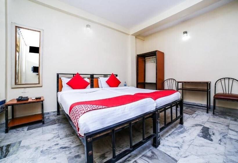 Отель Uttam Guest House