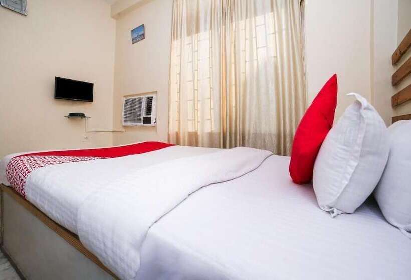 Отель Uttam Guest House