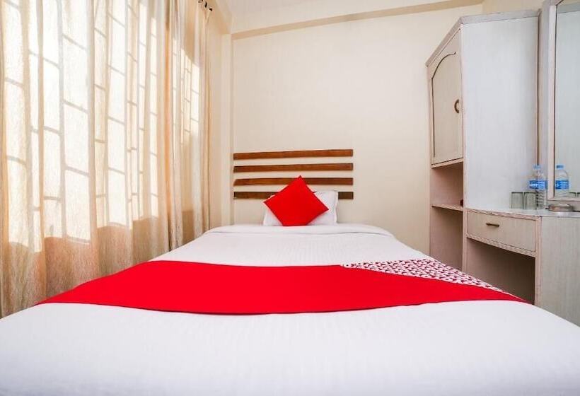 Отель Uttam Guest House