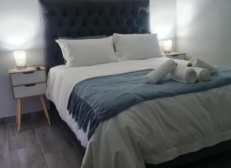 بنسيون 51 On Vlei