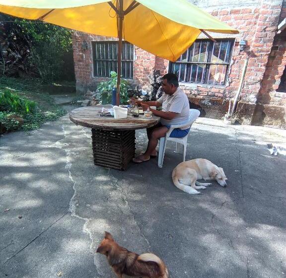 پانسیون La Casa De Mamá