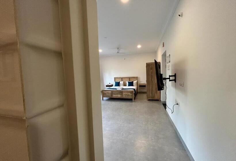 Serenova By Dia Hotels