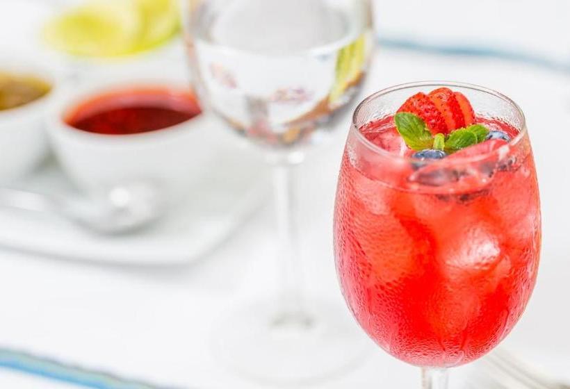 Aak Bal All Suite Resort