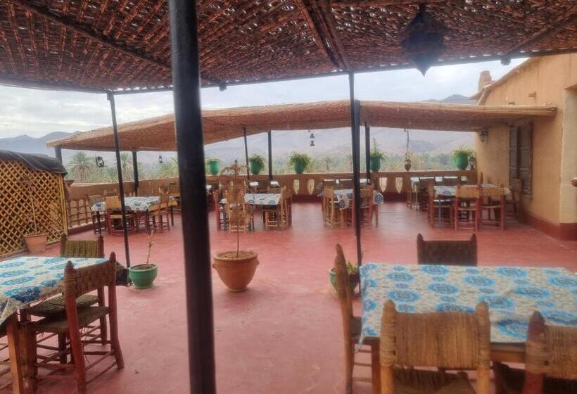 호스텔 Chez Yacob Tamnougalt