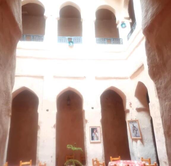 호스텔 Chez Yacob Tamnougalt