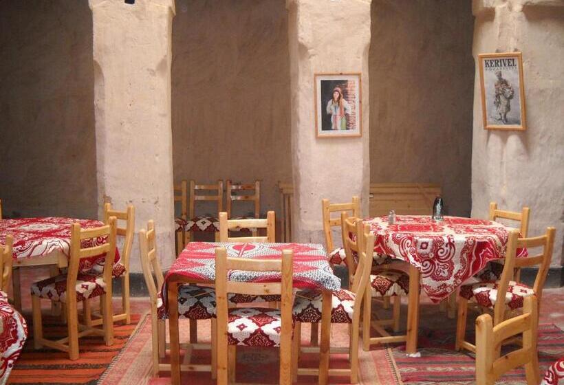 호스텔 Chez Yacob Tamnougalt