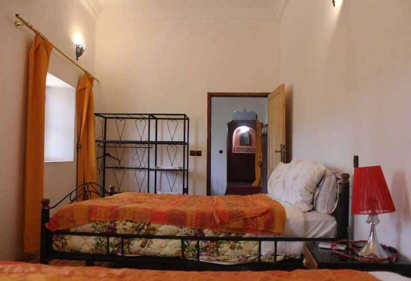 호스텔 Chez Yacob Tamnougalt