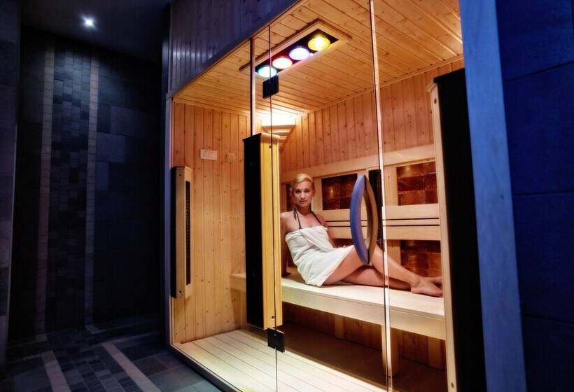 Grand Hotel Glorius Makó