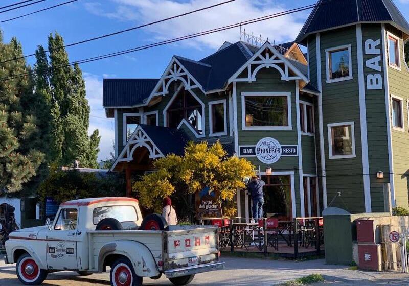 فندق فئة نجمة واحدة Del Glaciar Libertador
