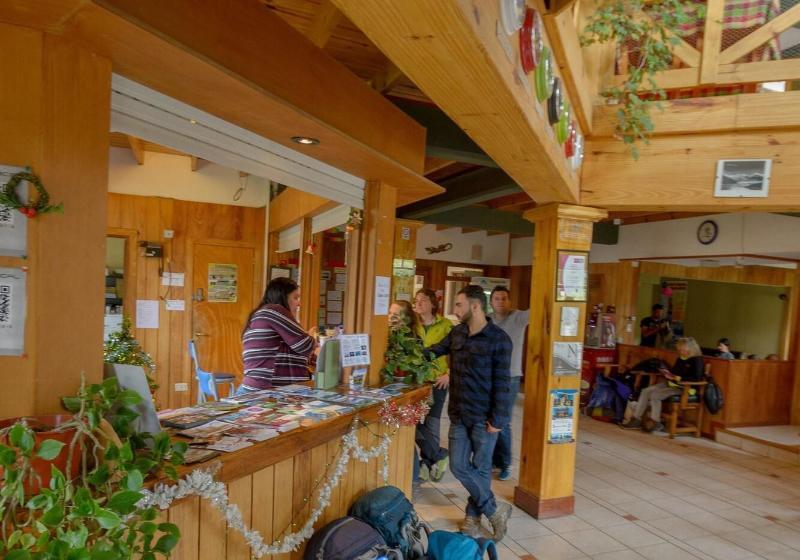 فندق فئة نجمة واحدة Del Glaciar Libertador