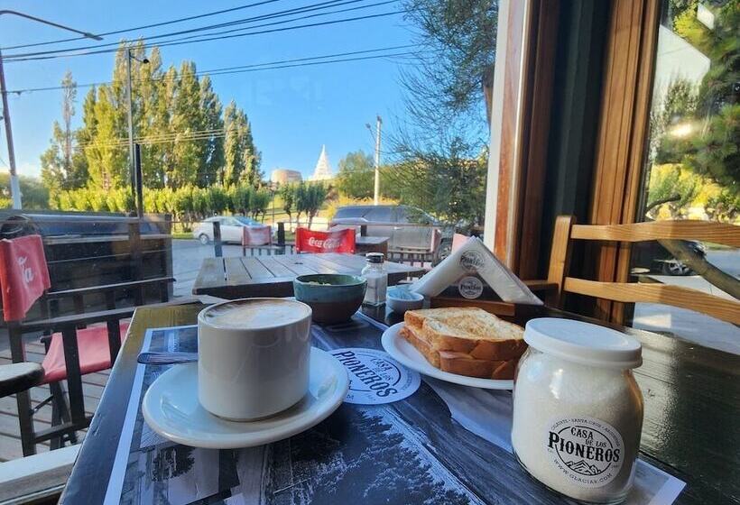 فندق فئة نجمة واحدة Del Glaciar Libertador