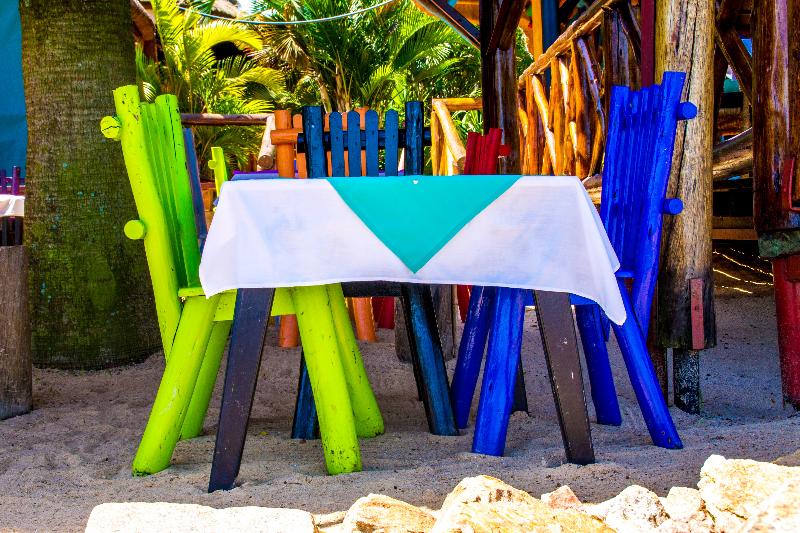 هتل 2 Friends Beach