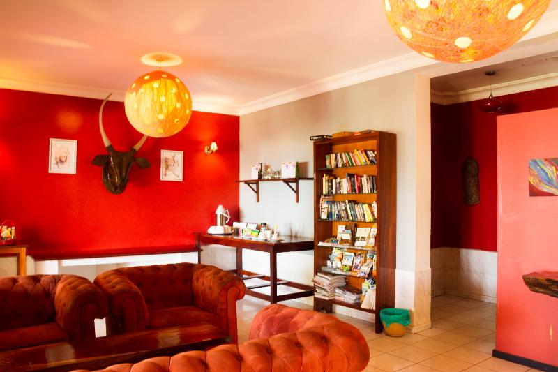 هتل 2 Friends Beach