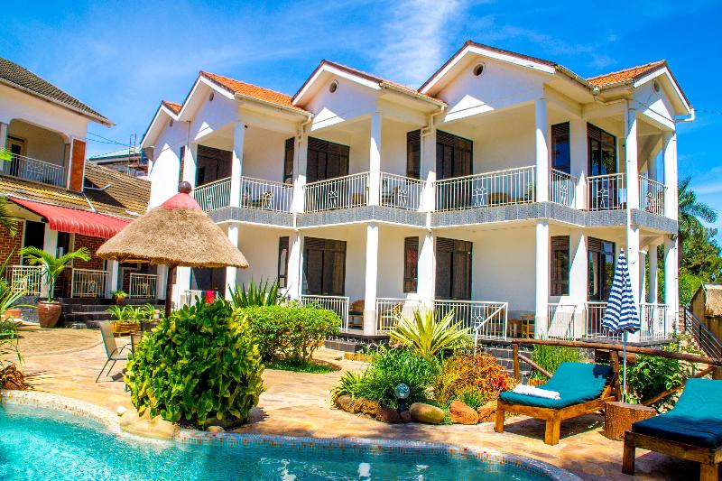 هتل 2 Friends Beach