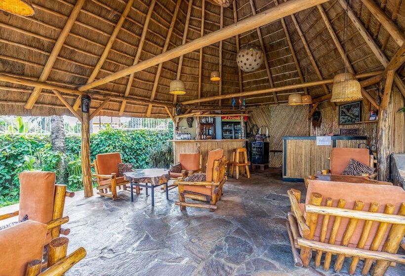 هتل 2 Friends Beach