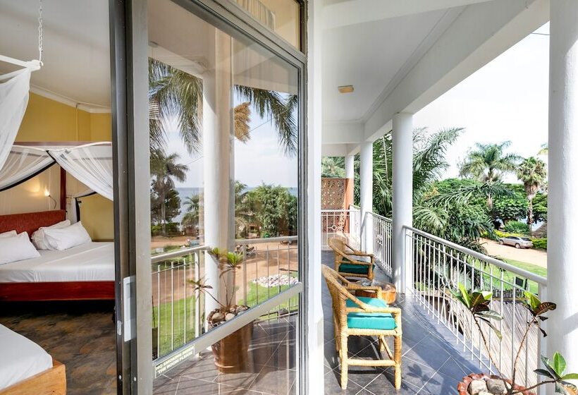 هتل 2 Friends Beach