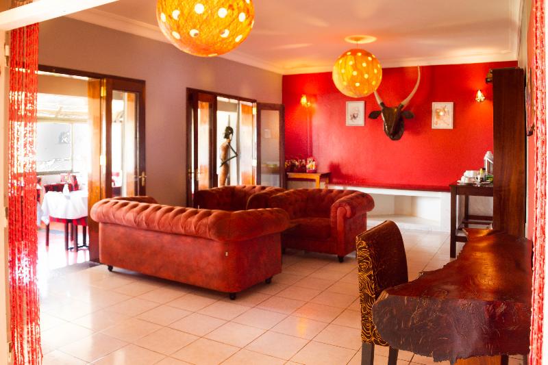 هتل 2 Friends Beach