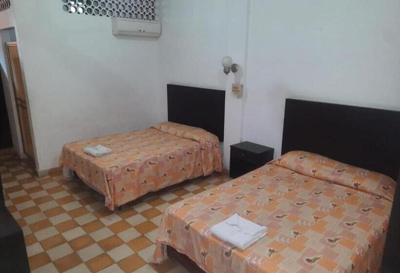 בית מלון כפרי Acuario Catemaco