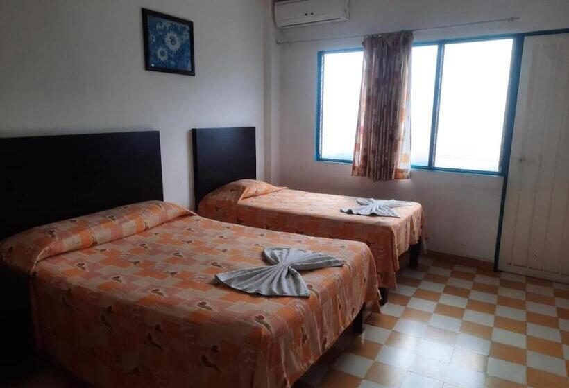 Отель Acuario Catemaco