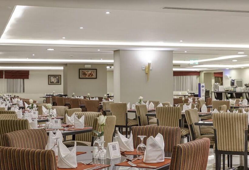 Отель Al Aqeeq Madinah