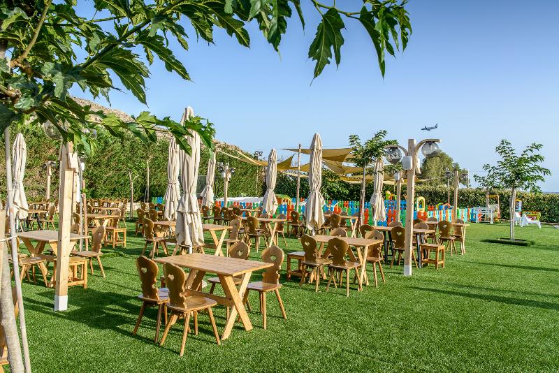 בית מלון כפרי Anemos Suites By Estia