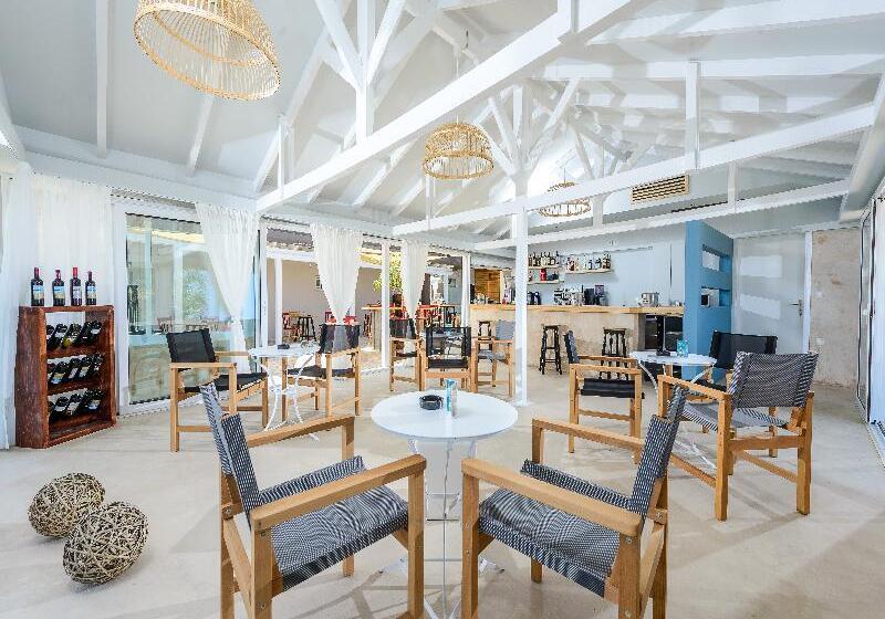 בית מלון כפרי Anemos Suites By Estia