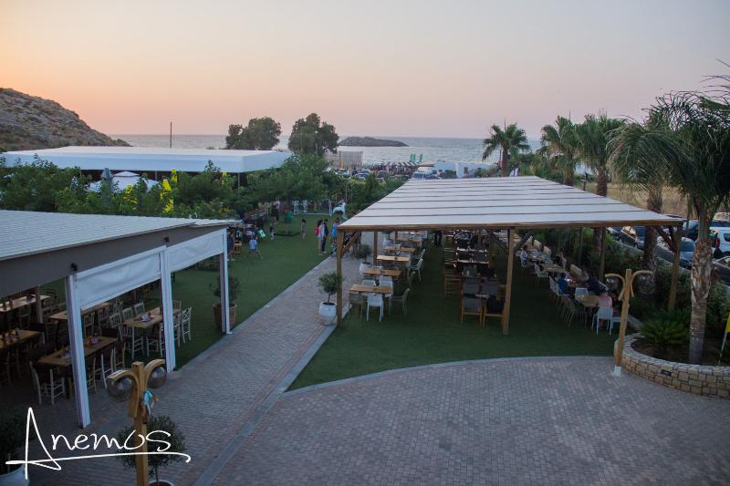 בית מלון כפרי Anemos Suites By Estia