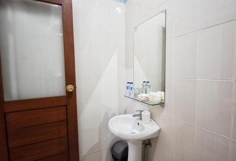 ホテル Anggie Stay