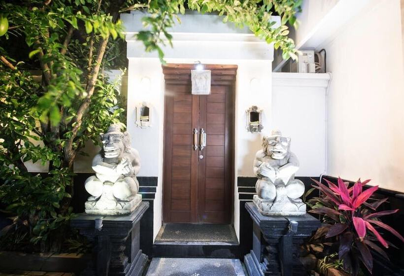 ホテル Anggie Stay