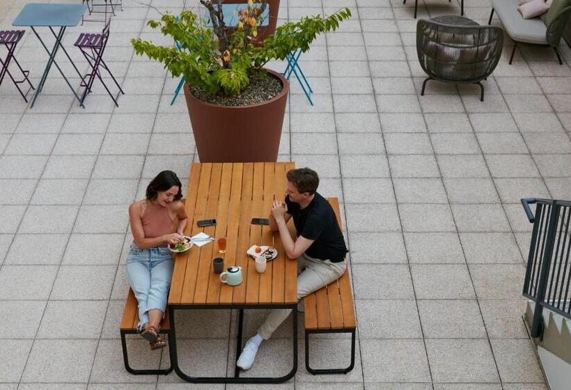 Aparthotel Adagio Access La Défense Puteaux