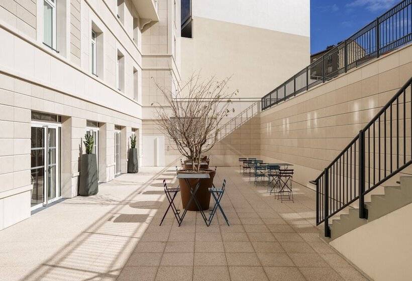 Aparthotel Adagio Access La Défense Puteaux