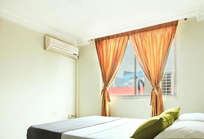 فندق Ayenda 1506 La Puerta Del Sol