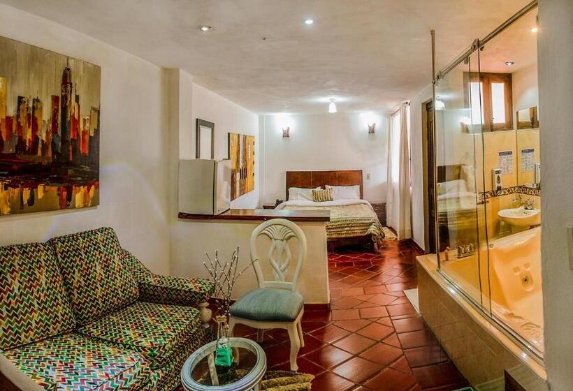 هتل Bahía Olivo Boutique & Spa