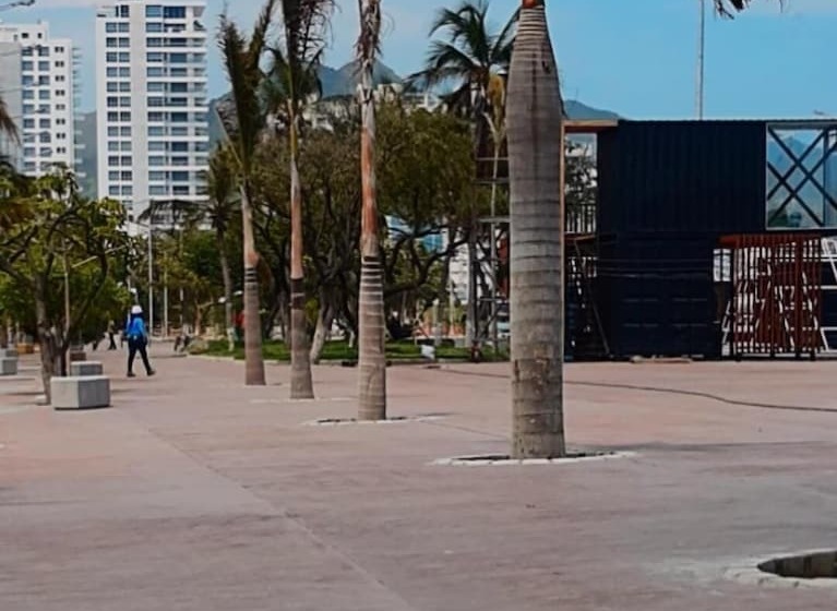 ホテル Bahia Blanca