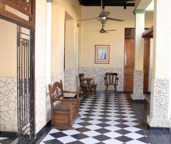 ホテル Bahia Blanca