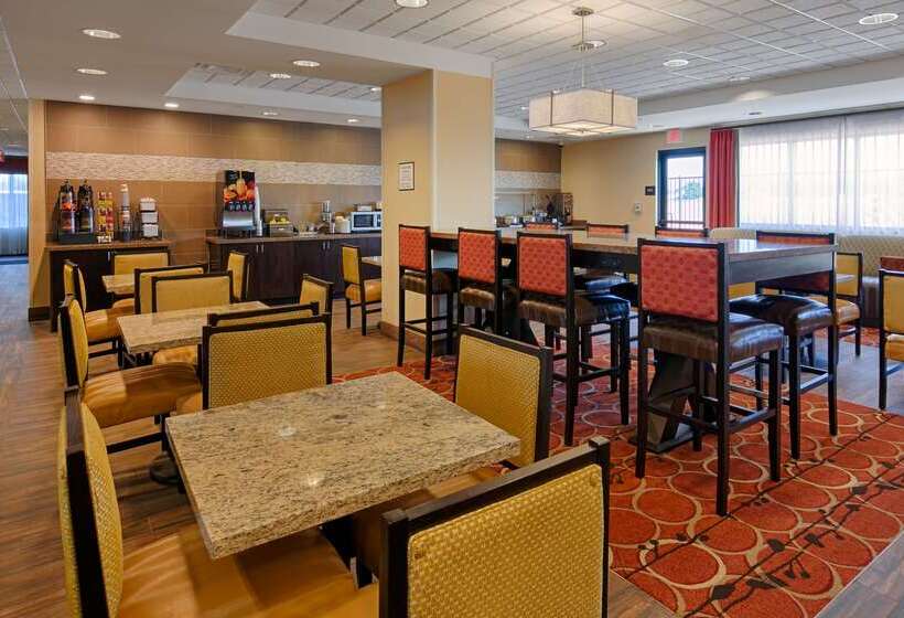 فندق Wyndham Garden Lancaster Ca