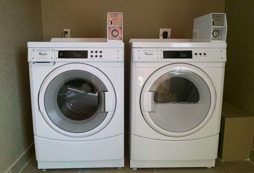 ホテル Best Western Plus Flatonia Inn