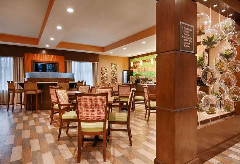 酒店 Best Western Plus Flatonia Inn