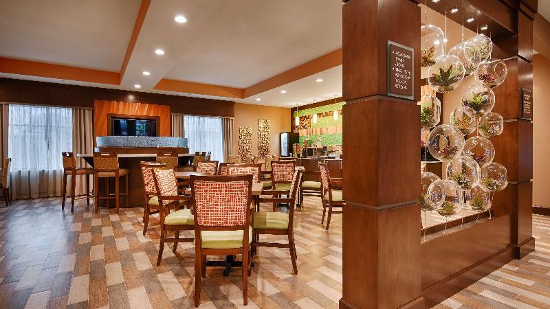 酒店 Best Western Plus Flatonia Inn