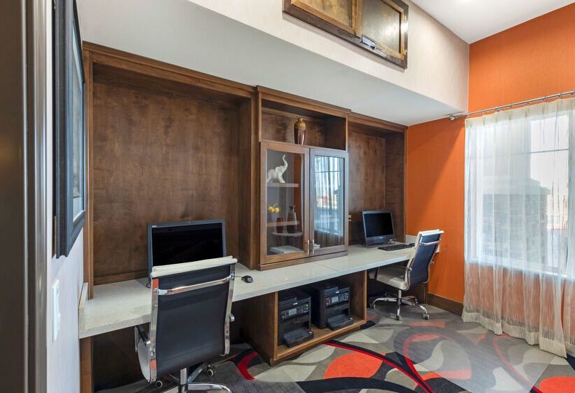 בית מלון כפרי Best Western Plus Fort Stockton