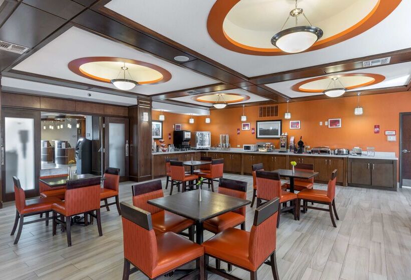 בית מלון כפרי Best Western Plus Fort Stockton