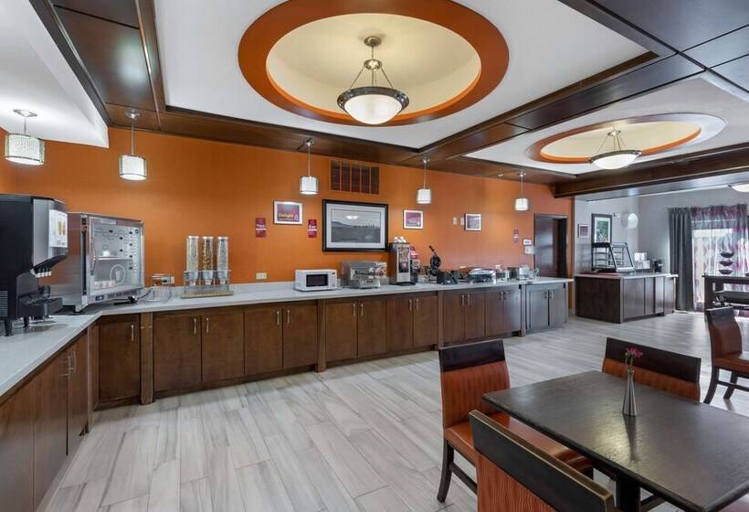 בית מלון כפרי Best Western Plus Fort Stockton